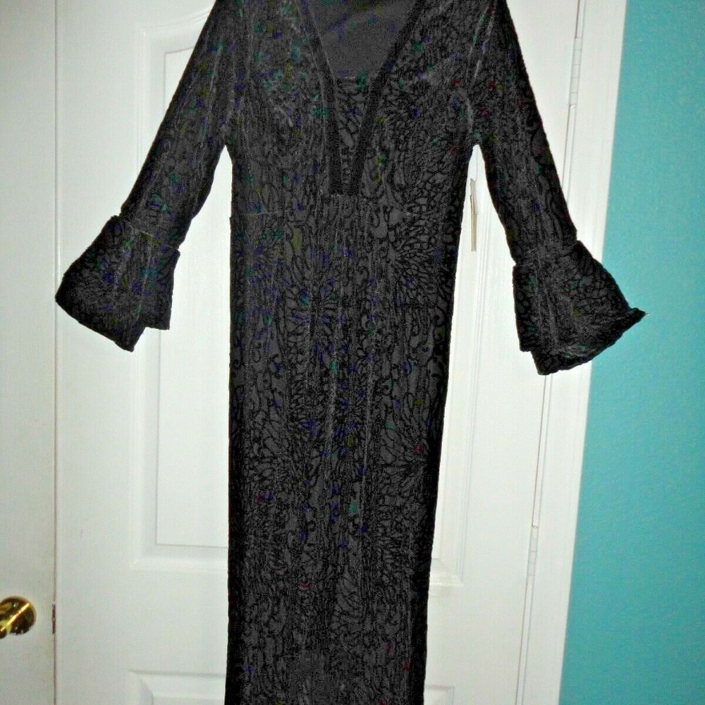 REBA LET IT SHINE BLACK DRESS SZ 6